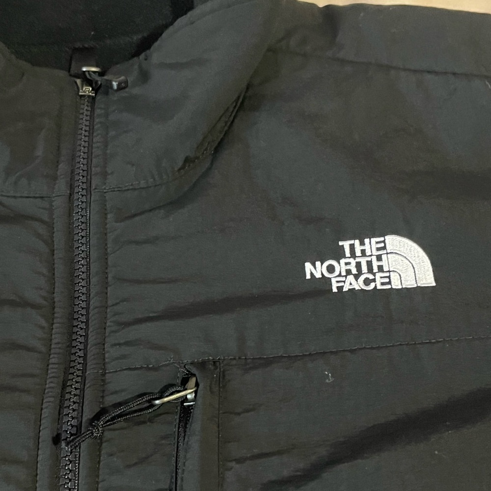 The North Face Men’s Black Denali Jacket - Picture 4 of 11
